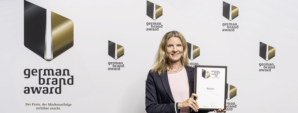 17992_17_header_auszeichnung.png 17992_17_header_auszeichnung.png